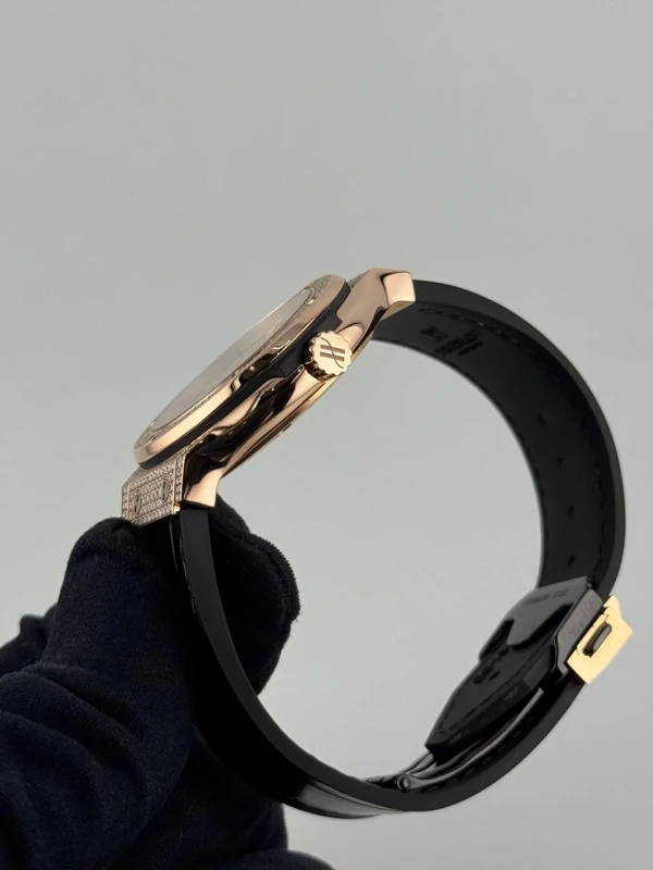 Hublot King Gold Full Pave 565.OX.9010.LR.1704 6