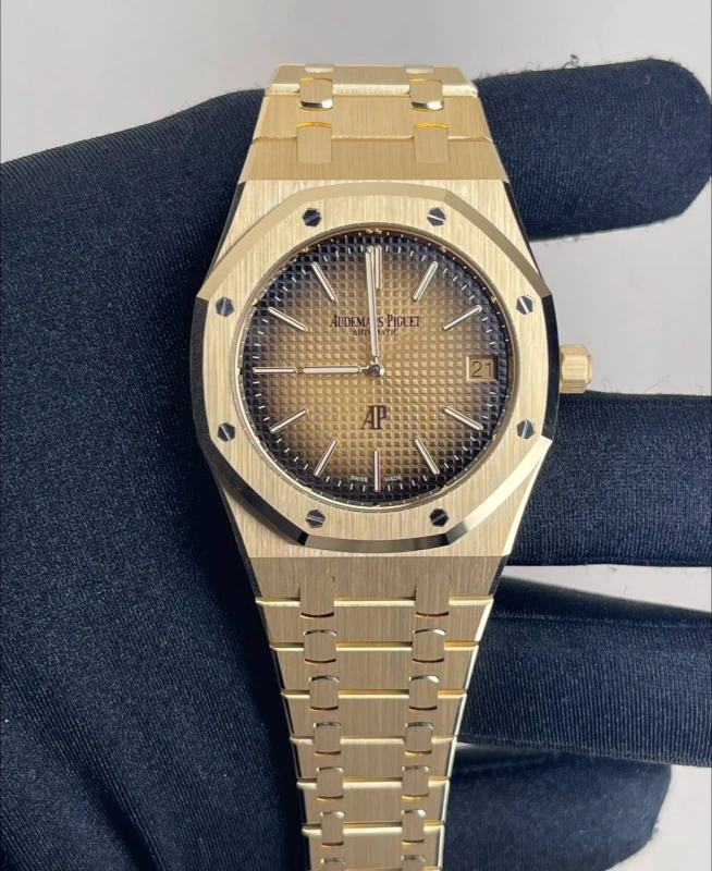 Audemars Piguet Royal Oak Jumbo Extra-Thin 39 mm 16202BA.OO.1240BA.02 5