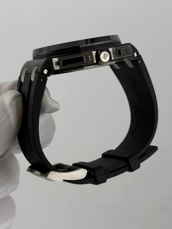 Audemars Piguet Chronograph 44mm 26400AU.OO.A002CA.01 6