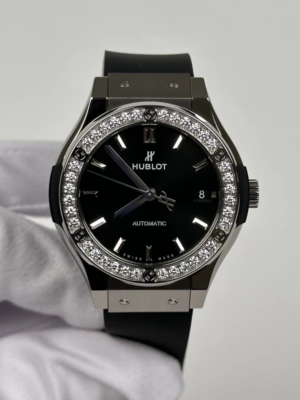 Hublot Automatic 38  565.NX.1470.RX.1204 2