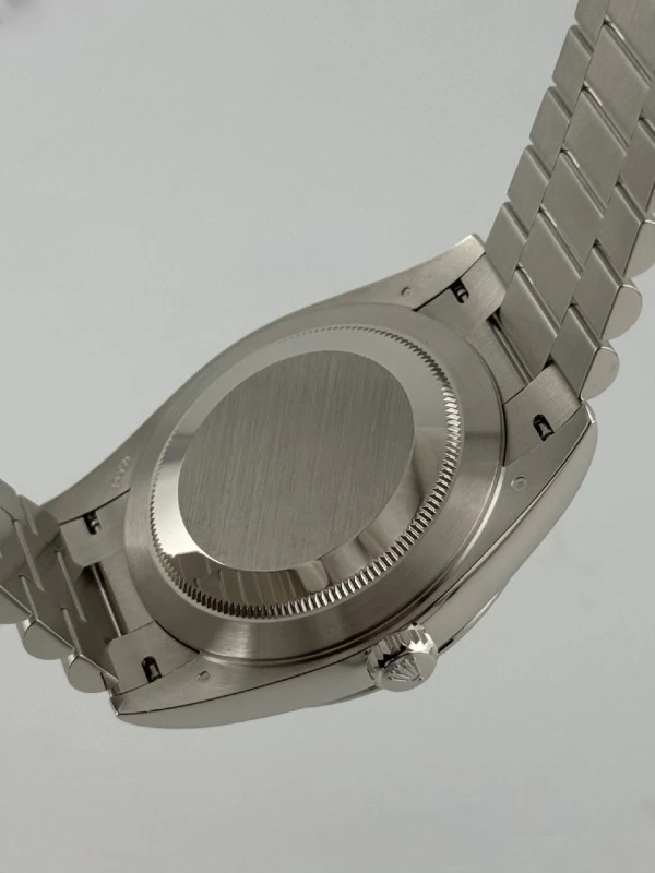 Rolex Day-Date 40 mm Platinum 228236-0012 8