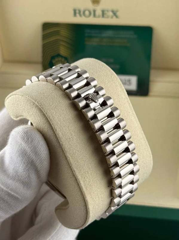 Rolex 40 mm White Gold  228239-0007 9