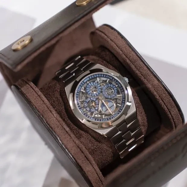 Vacheron Constantin PERPETUAL CALENDAR ULTRA-THIN SKELETON 4300V/220G-B946 9