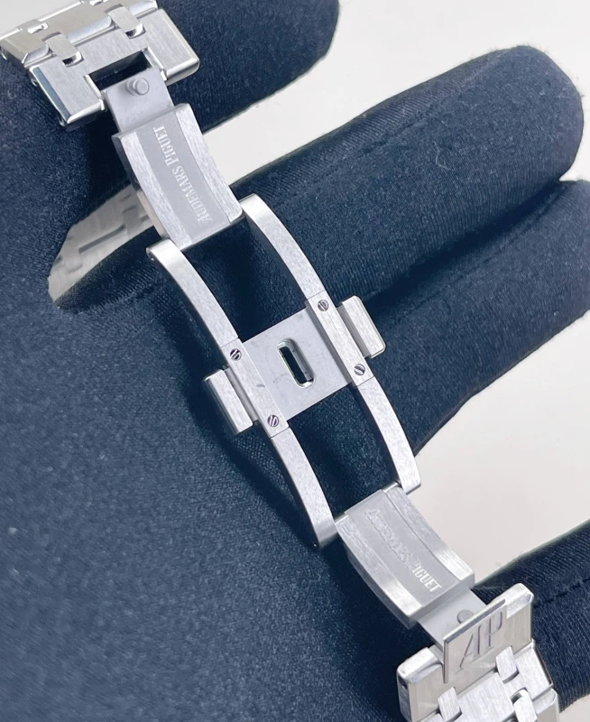 Audemars Piguet 15510ST.OO.1320ST.08 6