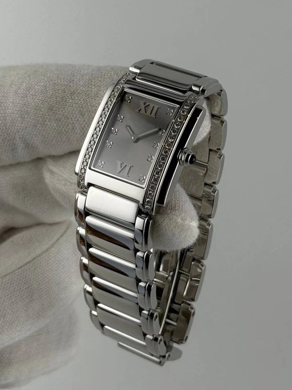 Patek Philippe 4910/10A-010 4