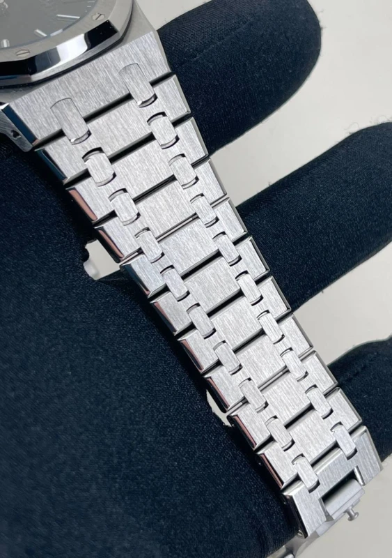 Audemars Piguet Selfwinding 15510ST.OO.1320ST.07 7