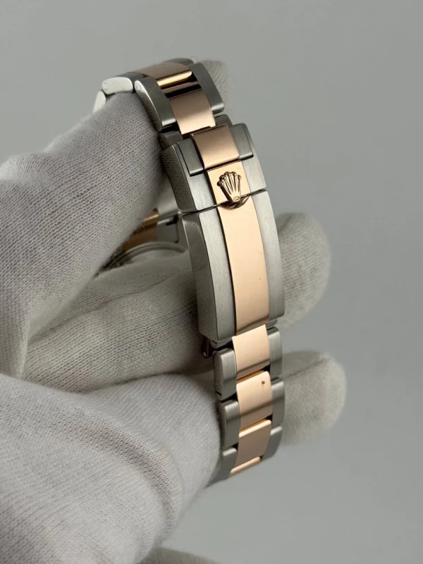 Rolex 37 mm, steel and Everose gold 268621-0004 9