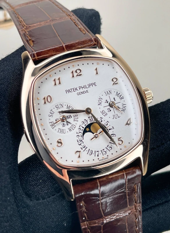 Patek Philippe Perpetual Calendar 5940R-001 3