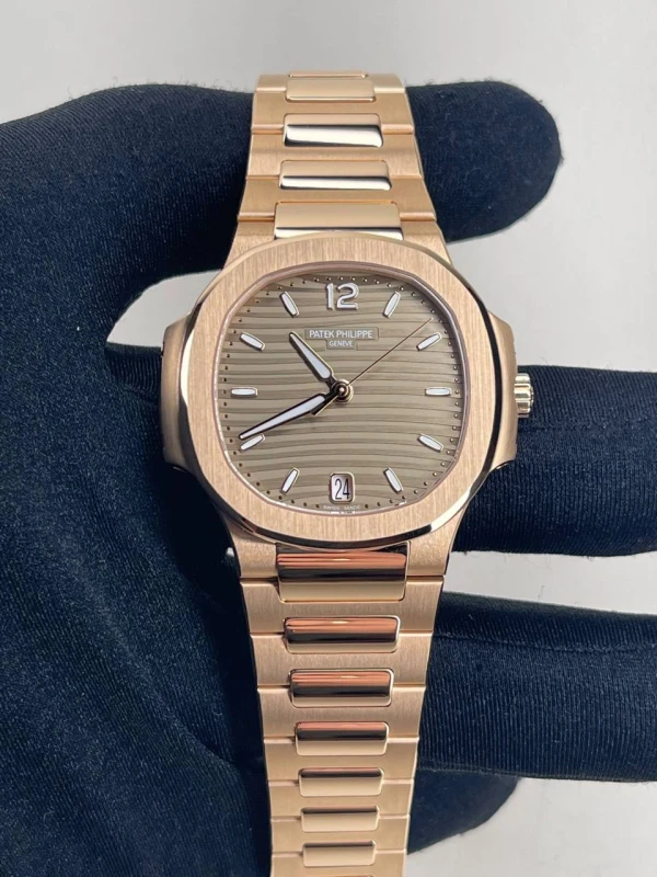 Patek Philippe Lady 7118 7118/1R-010 5