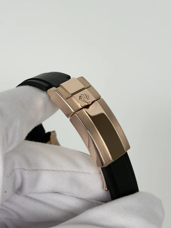 Rolex 40 mm, Everose gold 116655-0001 5