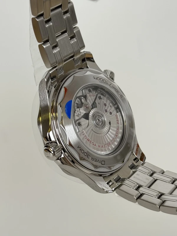 Omega Diver 300M Omega Co‑Axial Master Chronometer 42 mm 210.30.42.20.06.001 7