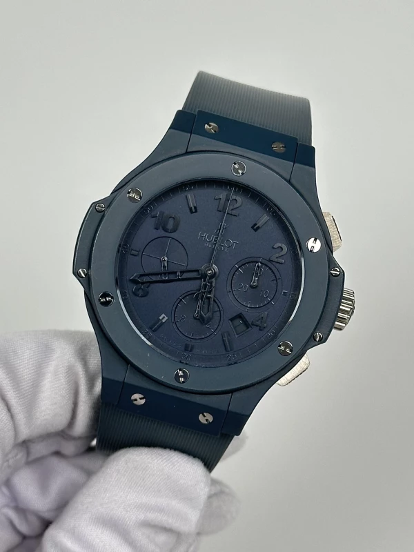 Hublot Ceramic All Blue 301.EI.5190.RB 4