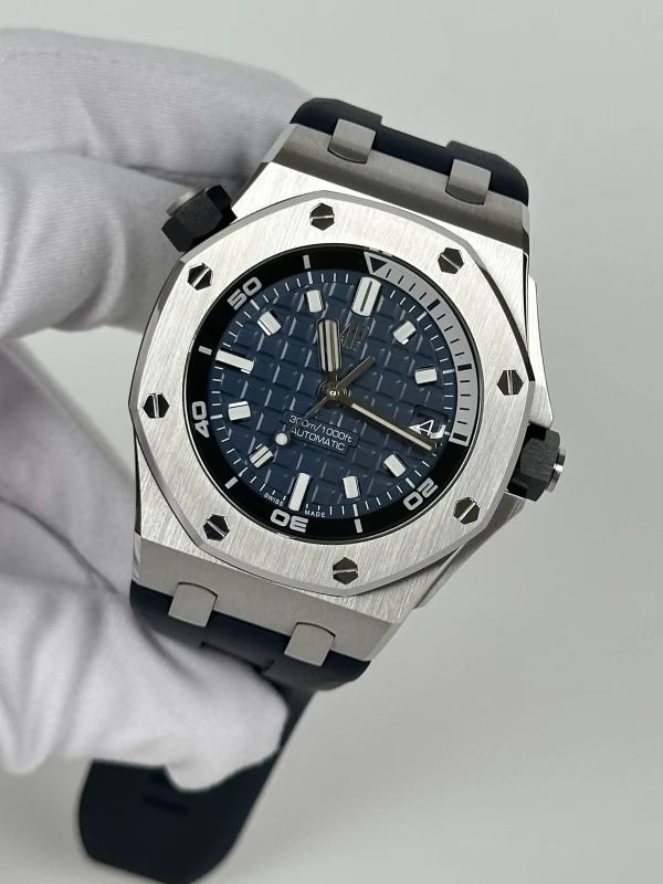 Audemars Piguet Diver 15720ST.OO.A027CA.01 4