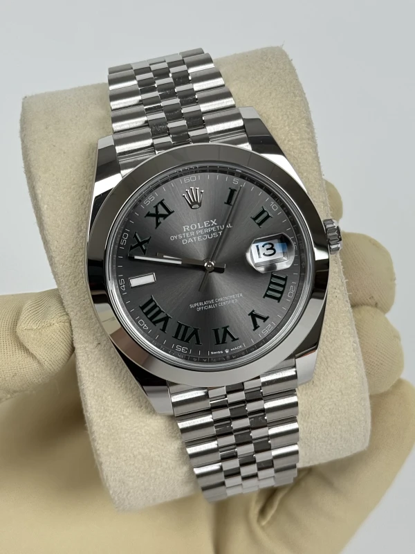 Rolex DATEJUST 41MM STEEL 126300-0014 3
