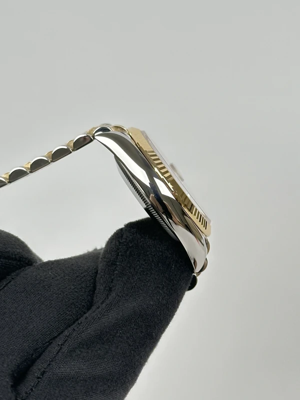 Rolex Datejust 36mm Steel and Yellow Gold 126233-0043 3