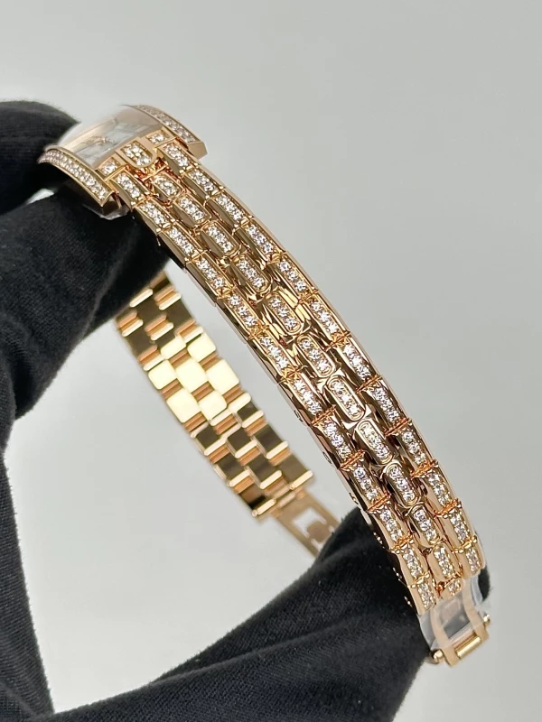 Harry Winston AVCQMP16RR003 6
