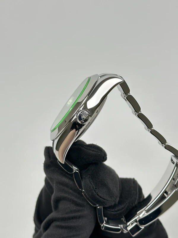 Rolex 40mm Steel 116400GV-0001 4