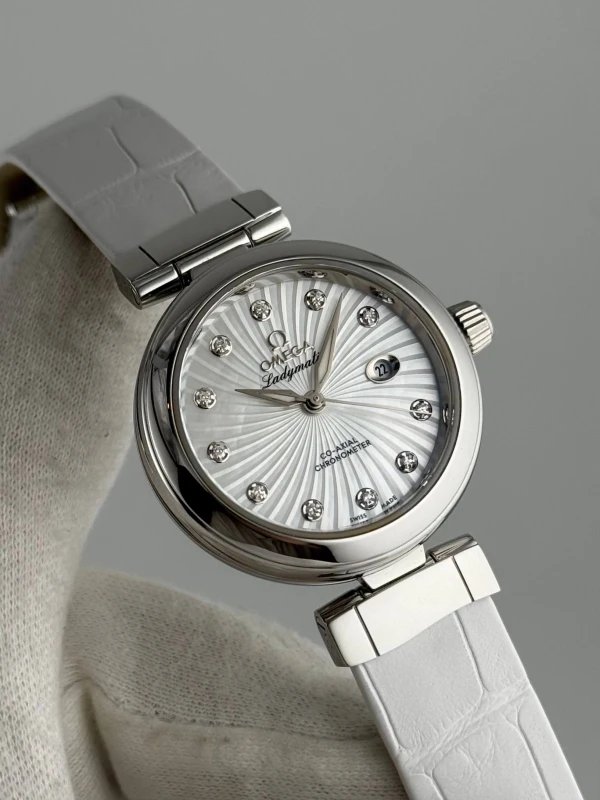 Omega Ladymatic Omega Co-Axial 34 мм 425.33.34.20.55.001 3