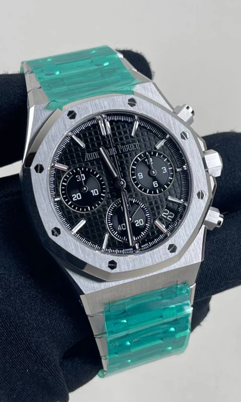 Audemars Piguet "50TH ANNIVERSARY" 41 MM 26240ST.OO.1320ST.02 3