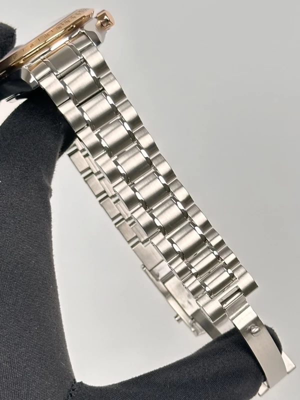 Omega  DAY-DATE CHRONOGRAPH 40 MM 323.21.40.44.01.001 7