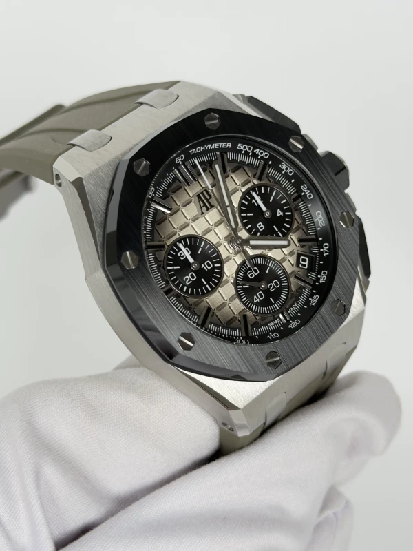 Audemars Piguet Offshore Chronograph 43 mm 26420SO.OO.A600CA.01 3
