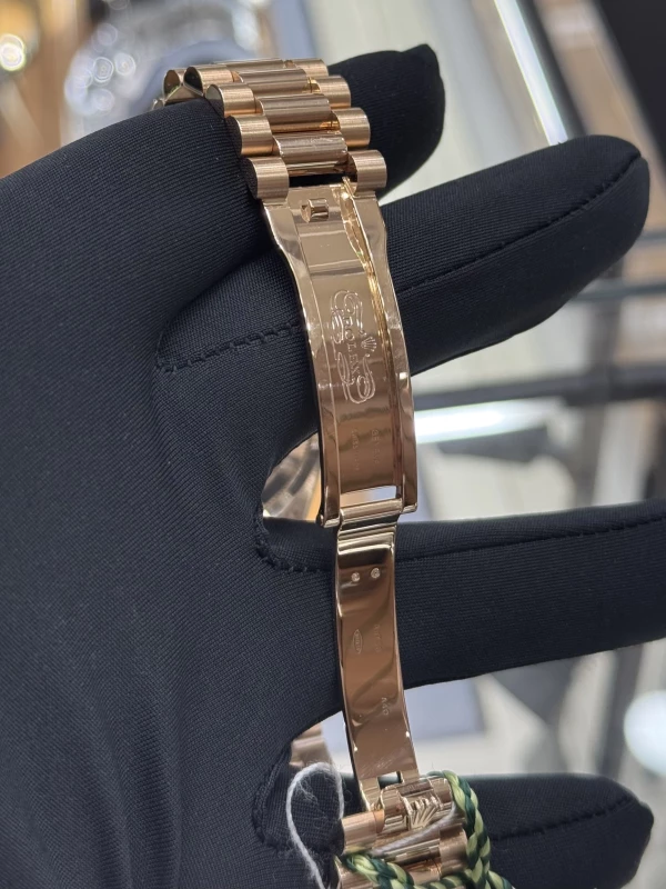 Rolex 40 mm Everose Gold 228235-0025 6