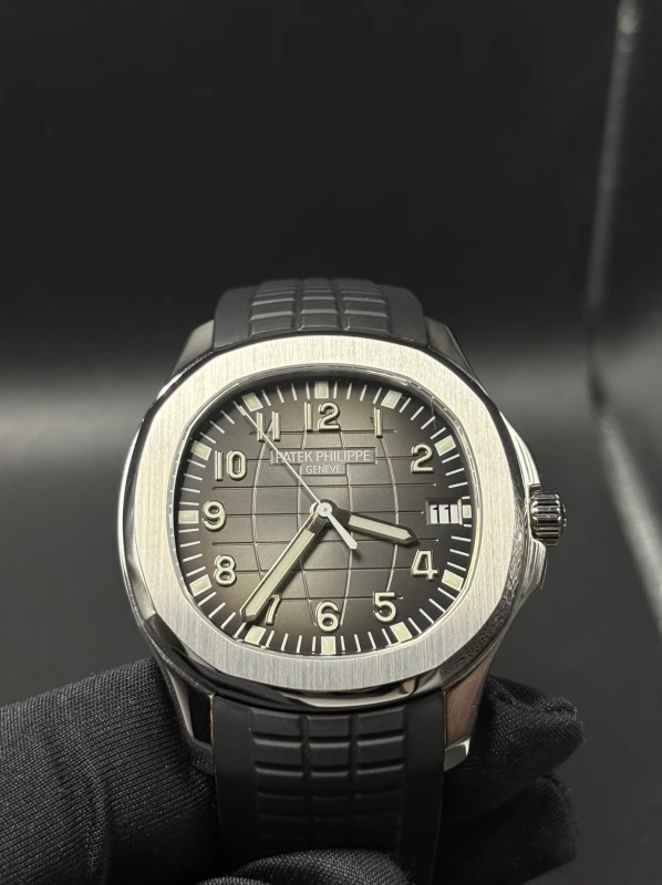 Patek Philippe 5167 5167A-001 2