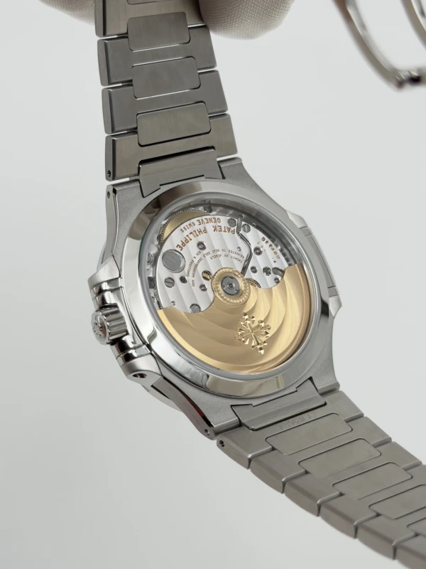 Patek Philippe Lady 7118 7118/1A-011 6