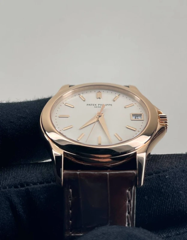 Patek Philippe 5107 5107R-001 4