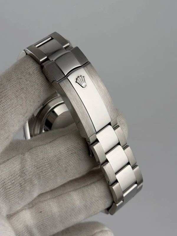 Rolex 42 mm, steel and white gold 326934-0001 7