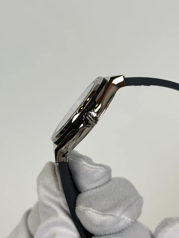 Hublot RACING GREY TITANIUM DIAMONDS 581.NX.7071.RX.1104 6