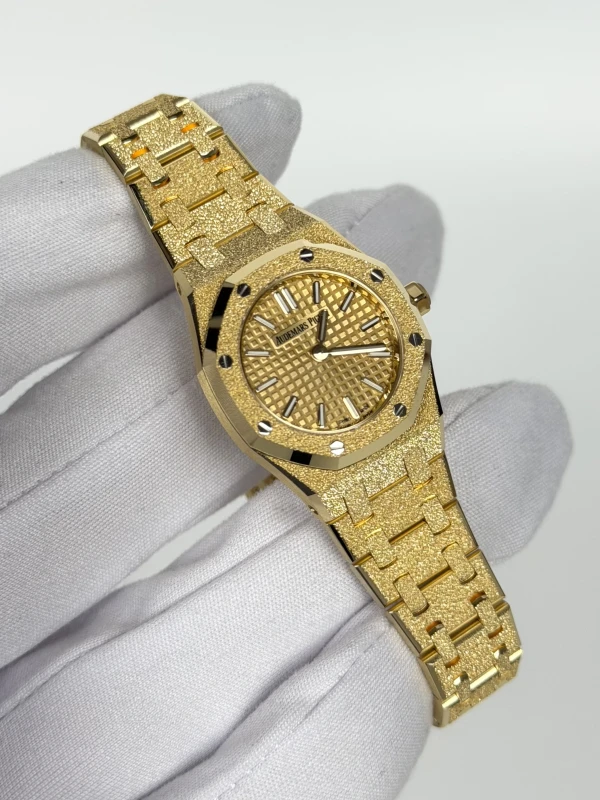 Audemars Piguet MINI FROSTED GOLD 67630BA.GG.1312BA.01 2