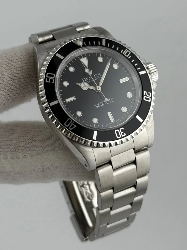 Rolex 40mm Steel  14060M 3