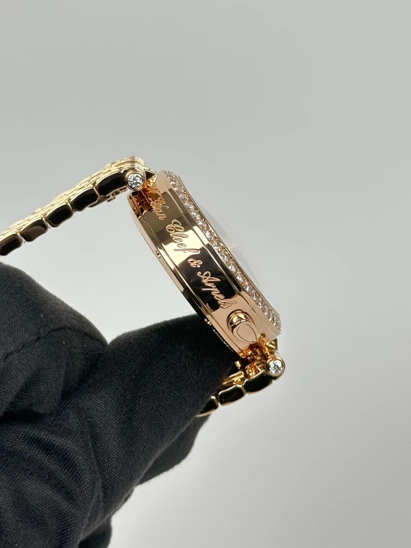 Van Cleef &amp; Arpels Lady Arpels Pont des Amoureux Jour VCARO8VX00 4
