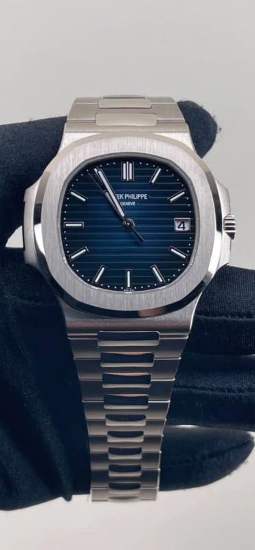 Patek Philippe NAUTILUS 5811/1G-001 7
