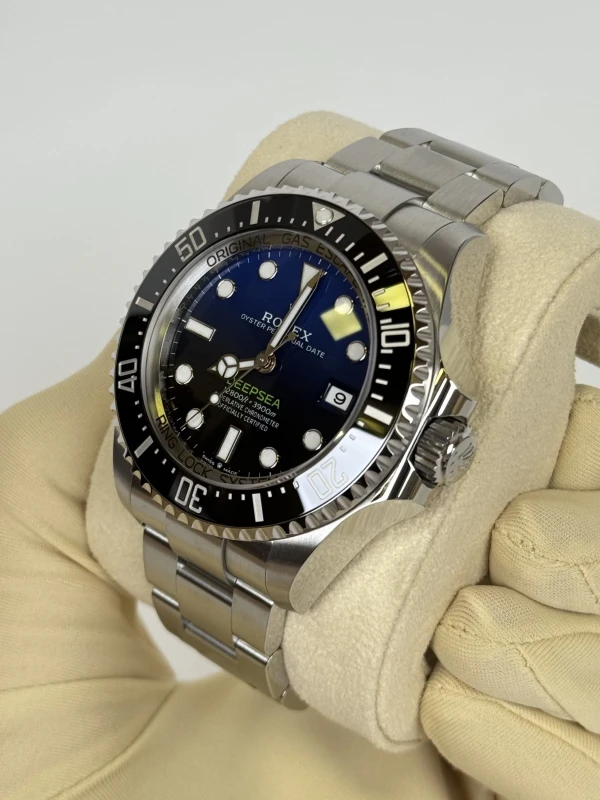Rolex Deepsea 44mm Steel 136660-0005 3