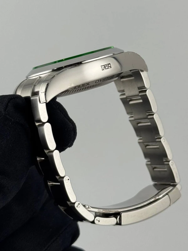 Rolex 40MM STEEL 116400gv-0002 7