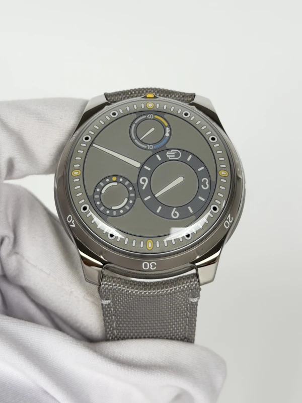 Ressence Type 5 L 2