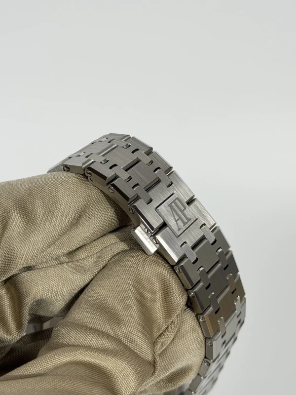 Audemars Piguet SELFWINDING CHRONOGRAPH 41 MM 26240ST.OO.1320ST.06 5