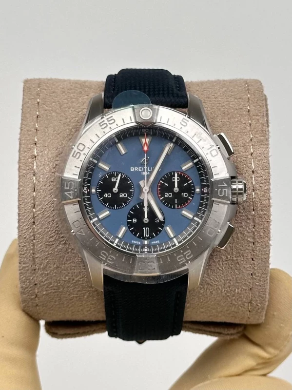 Breitling AVENGER B01 CHRONOGRAPH 44 AB0147101C1X1 2