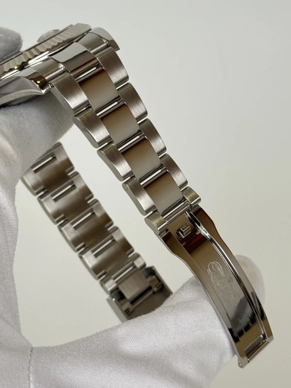 Rolex II 41mm Steel and White Gold 116334 Black 4