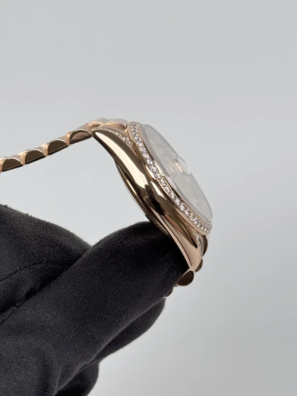 Rolex 36mm Everose gold 118235 4
