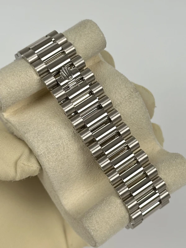 Rolex 40 mm White Gold  228239-0007 5