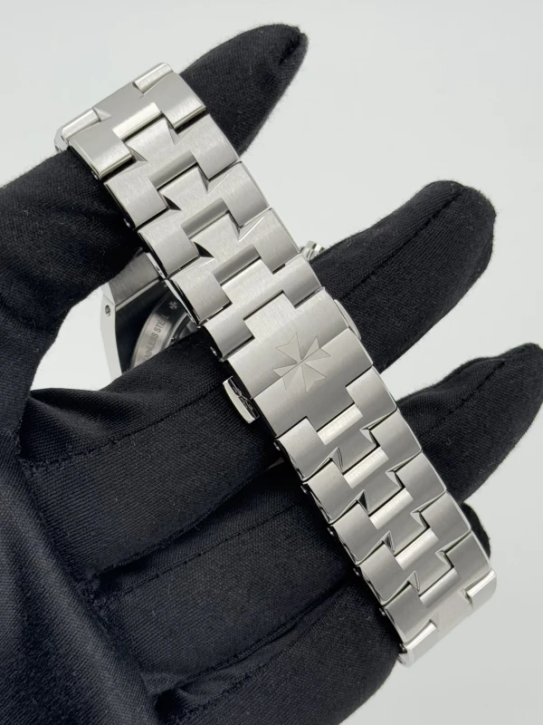 Vacheron Constantin Dual Time 7900V/110A-B334 4