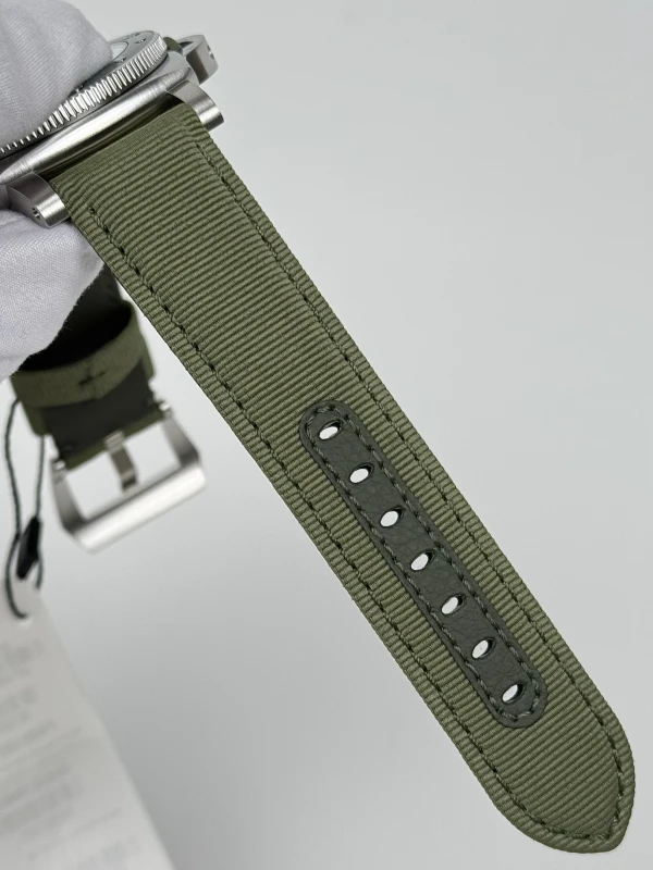 Panerai QuarantaQuattro Verde Smeraldo PAM01287 7