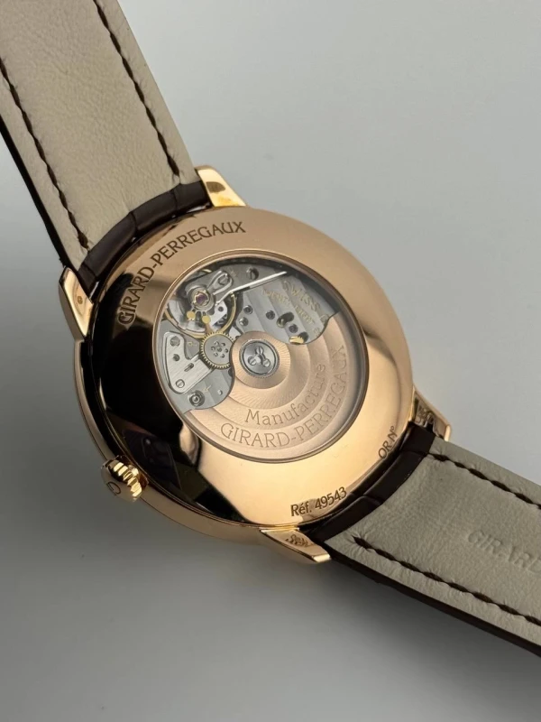 Girard Perregaux Small Second Date 41mm 49543-52-131-BKBA 8
