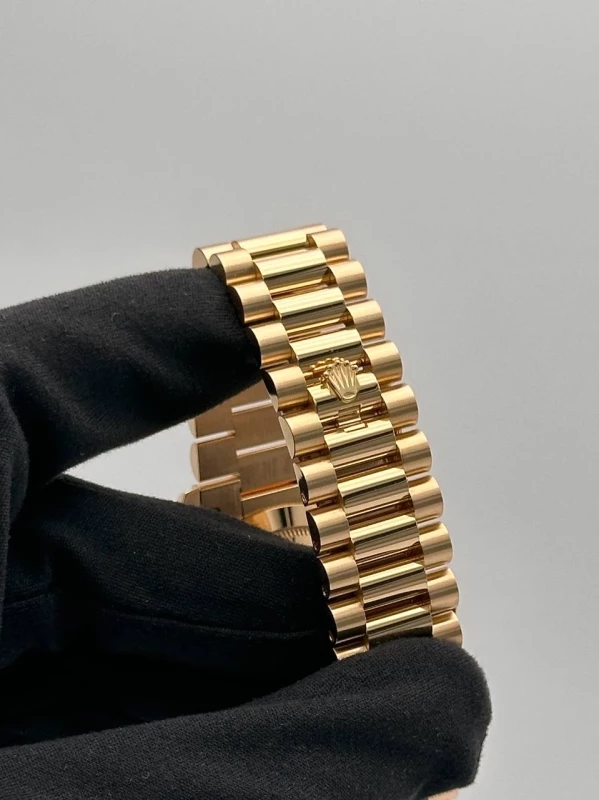 Rolex 40mm Yellow Gold 228238-0005 7