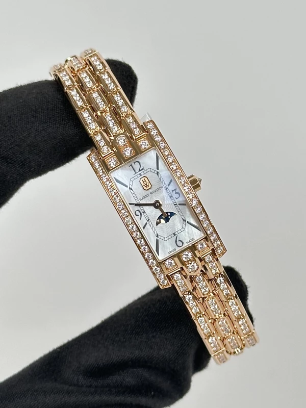 Harry Winston AVCQMP16RR003 2