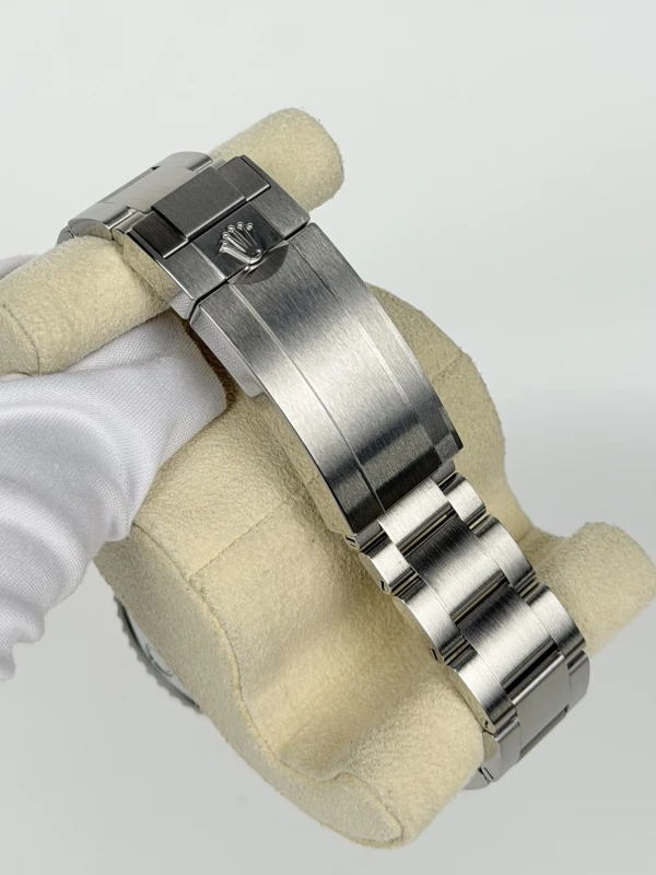 Rolex Deepsea 44mm Steel 136660-0003 4