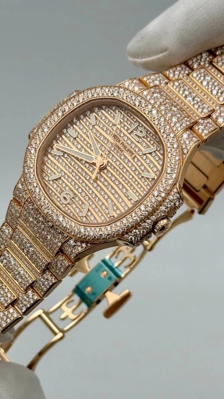 Patek Philippe Nautilus Lady 7118/1450R-001 7